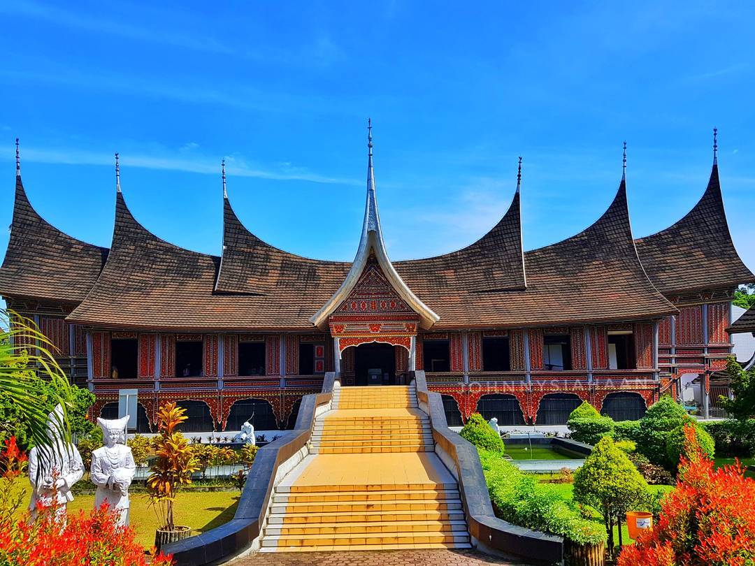 13 Tempat Wisata di Padang yang Favorit dan Wajib Dikunjungi