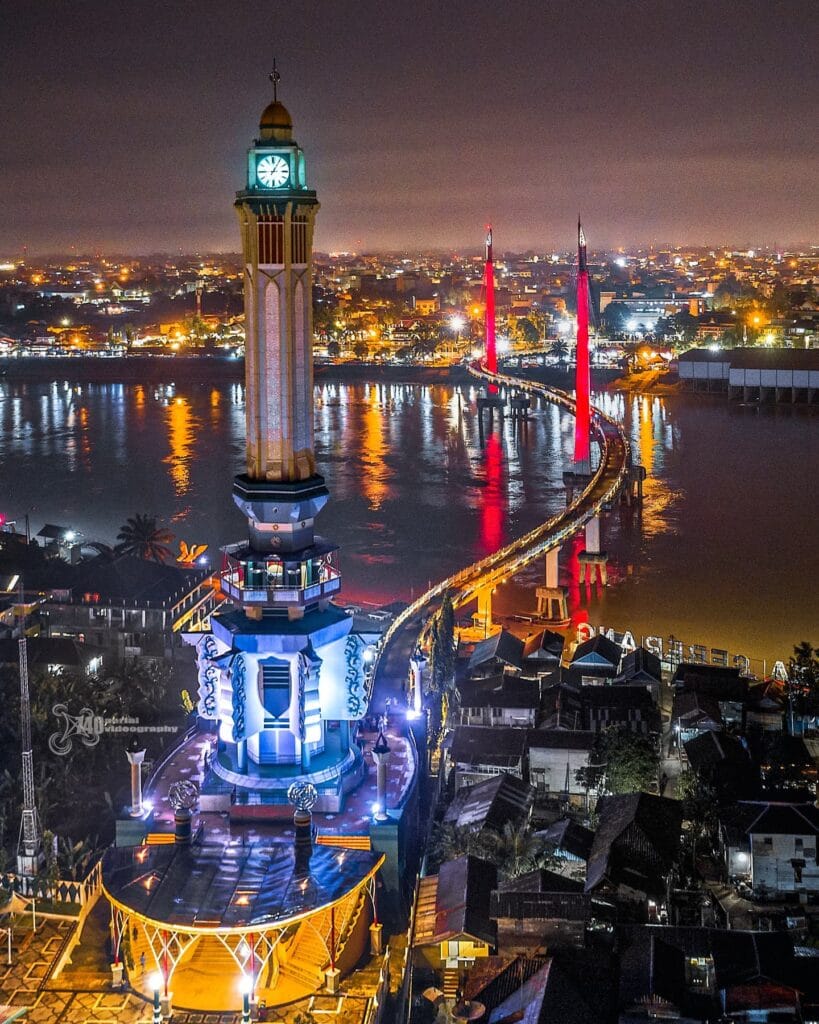 Menara dan Jembatan Gentala Arasy