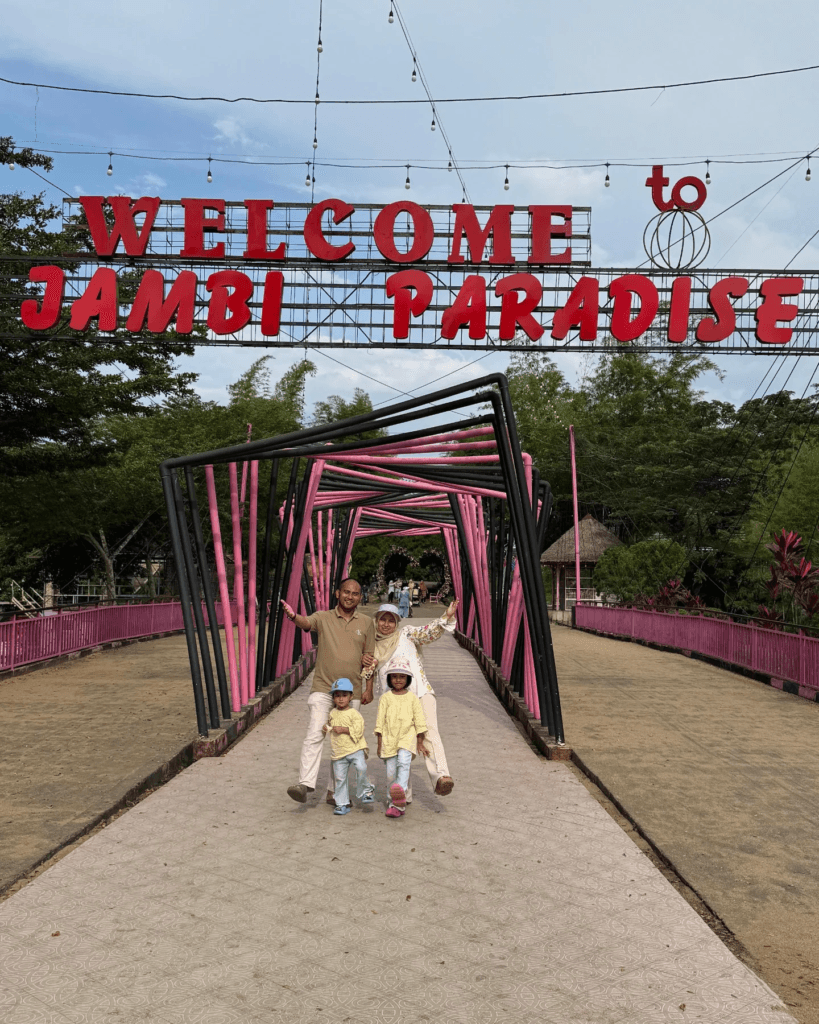 Taman Wisata Jambi Paradise (1)
